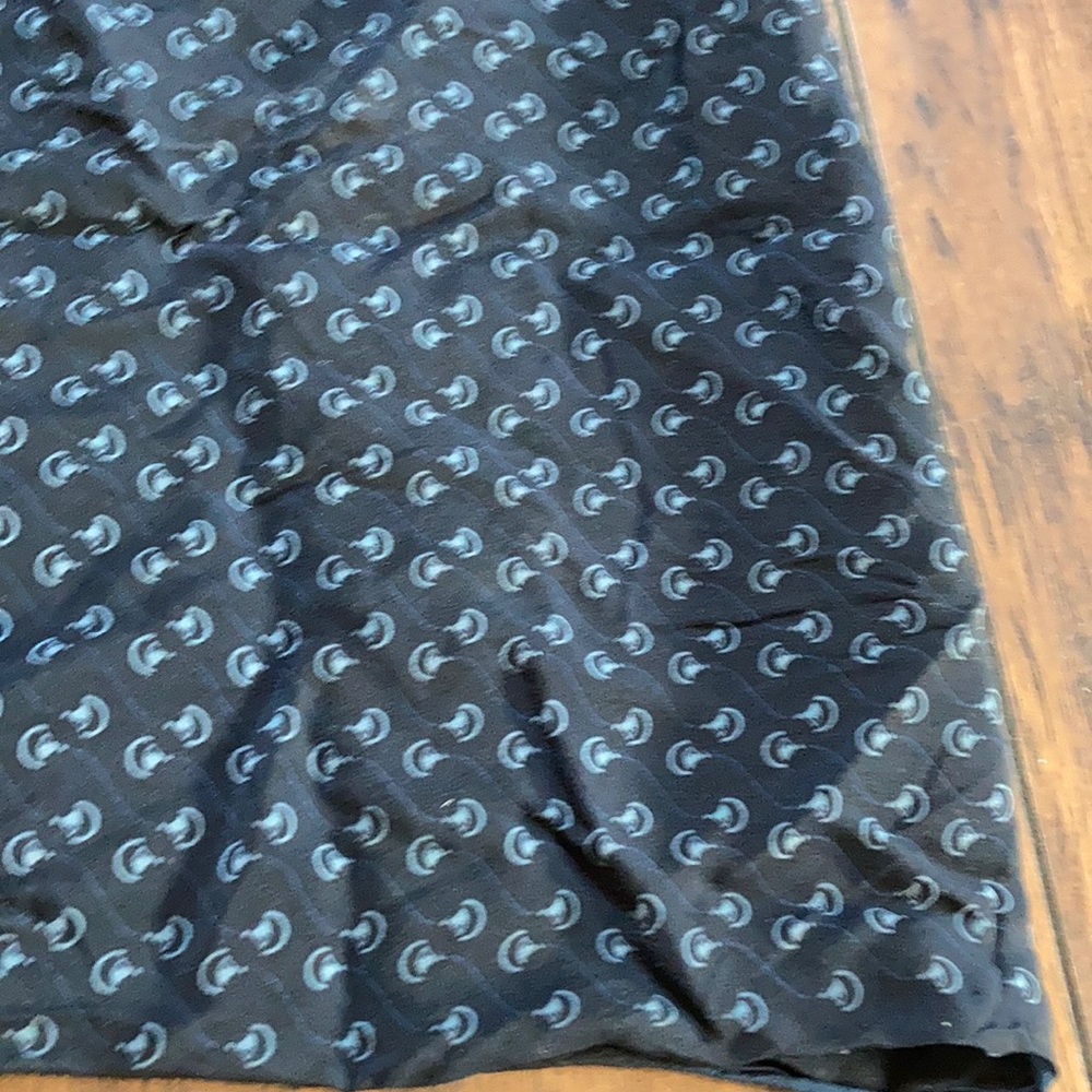 GUCCI Blue Scarf - Picture 3 of 4